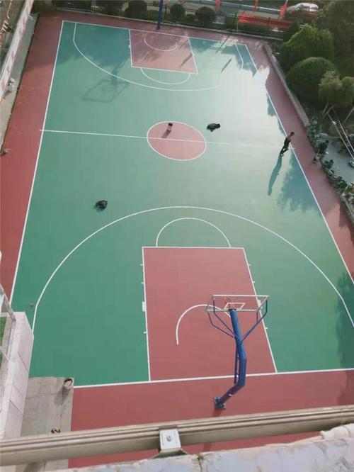 篮球场地面安装-辉跃体育器材定制由新余市辉跃体育设施提供